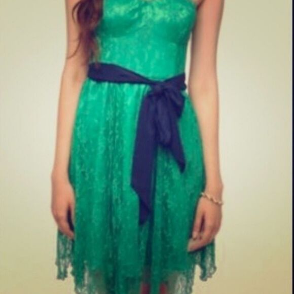 Urban Outfitters ThistlePearl Green Lace Strapless Dress Size 4 - Picture 1 of 7